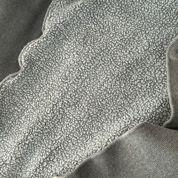 Rivet and Thread hoody - Picture 4 of 4